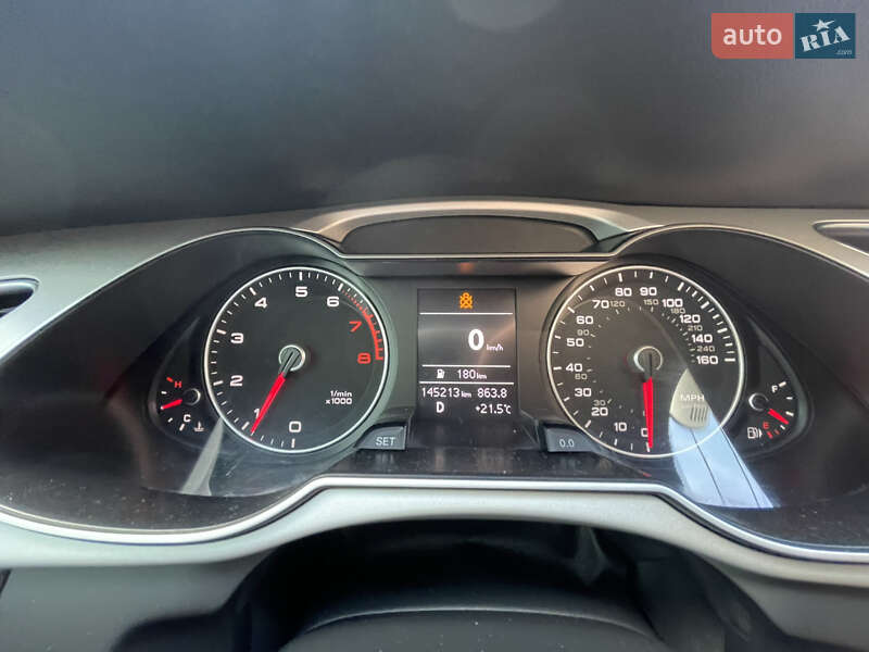 Седан Audi A4 2015 в Львові