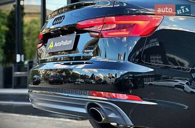 Седан Audi A4 2016 в 