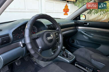 Универсал Audi A4 1998 в 