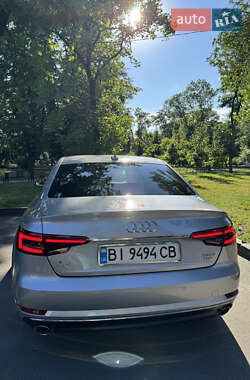 Седан Audi A4 2015 в 