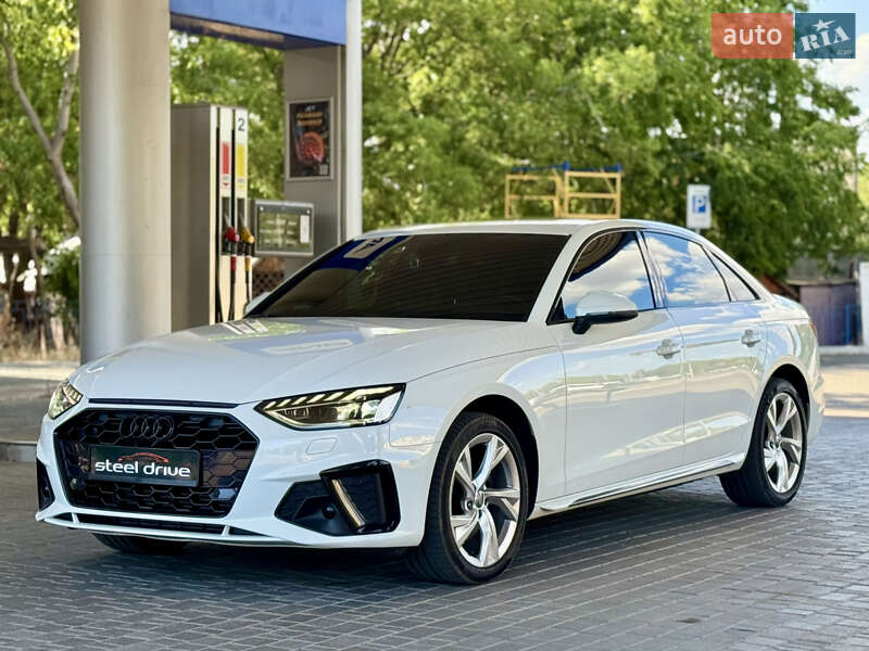 Седан Audi A4 2020 в Николаеве