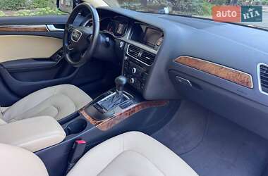 Седан Audi A4 2012 в 