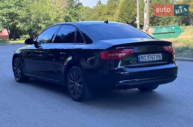 Седан Audi A4 2012 в 