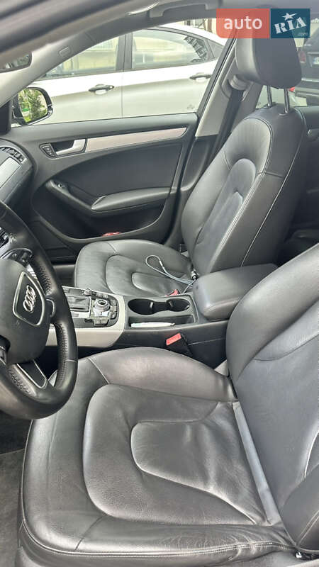 Седан Audi A4 2013 в Трускавці