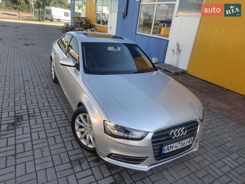 Седан Audi A4 2013 в Житомире