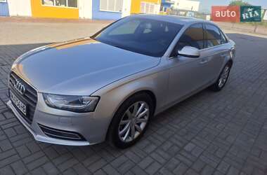 Седан Audi A4 2013 в 