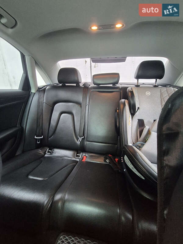 Седан Audi A4 2013 в Бердичеве