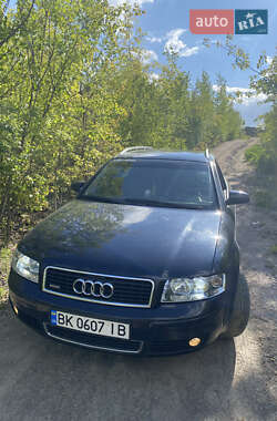 Универсал Audi A4 2001 в Сарнах