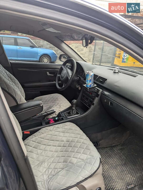 Универсал Audi A4 2001 в Сарнах