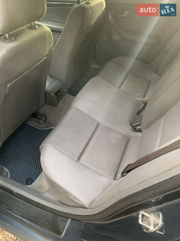 Седан Audi A4 2003 в Одесі