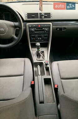 Седан Audi A4 2003 в Одесі