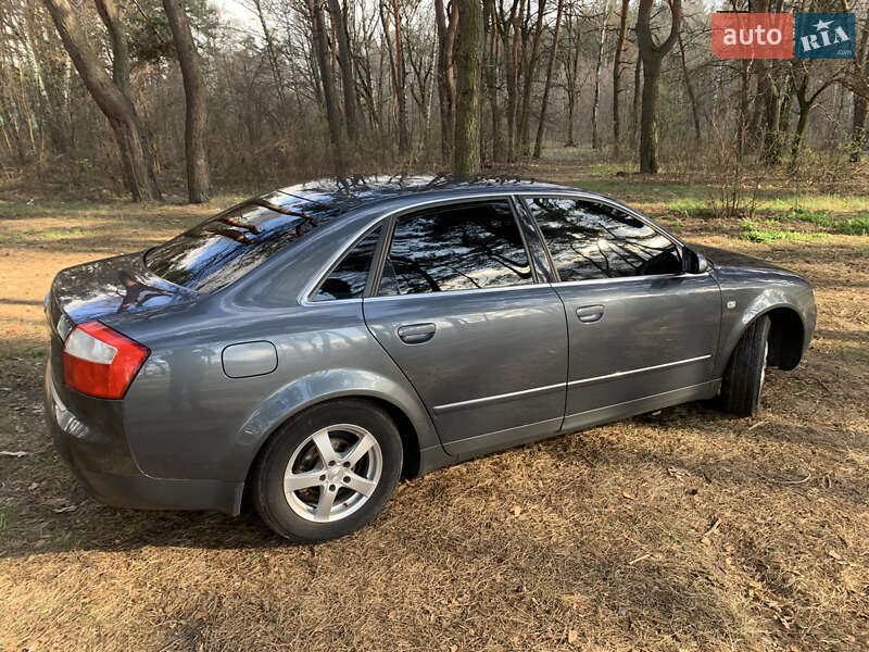 Седан Audi A4 2003 в Одесі