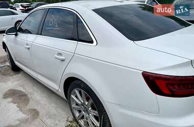 Седан Audi A4 2019 в 
