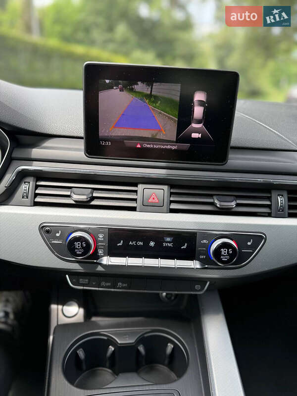 Седан Audi A4 2016 в Киеве