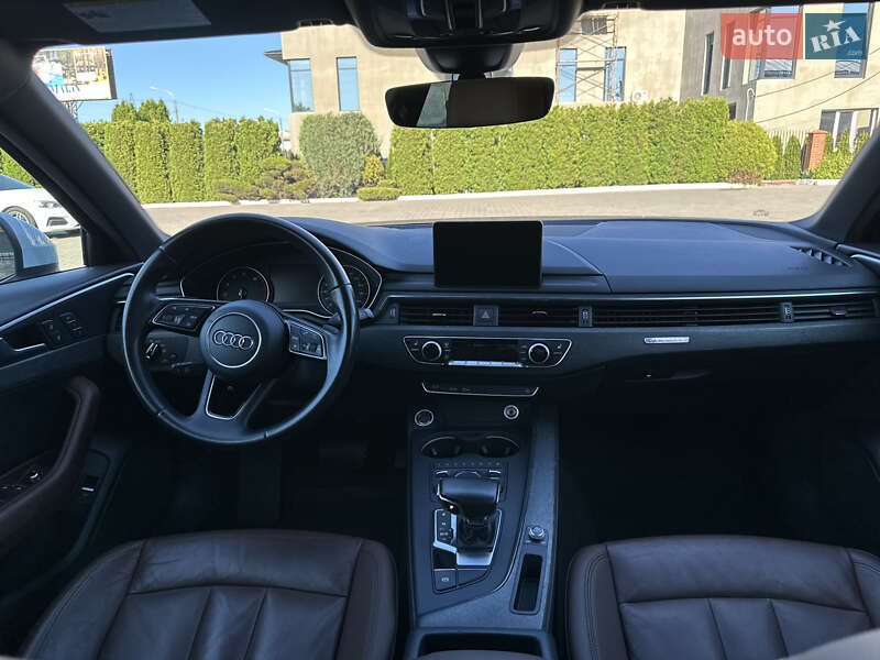 Седан Audi A4 2017 в Луцке