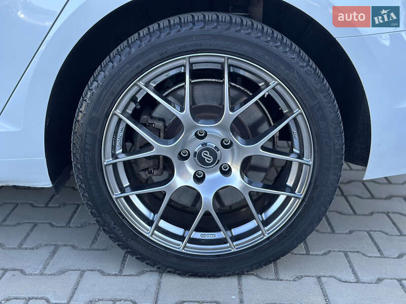 Седан Audi A4 2017 в Луцке