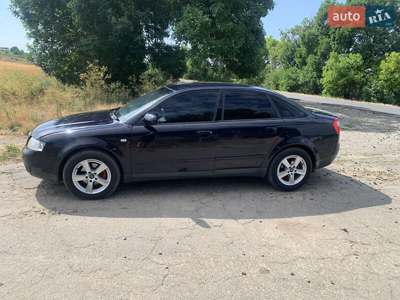 Седан Audi A4 2001 в Захарьевке