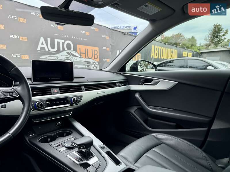 Седан Audi A4 2018 в Харькове