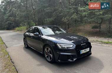 Седан Audi A4 2017 в 