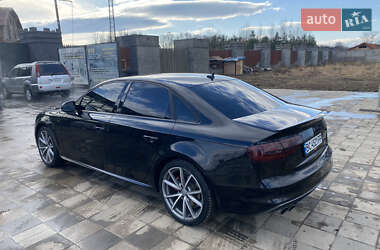 Седан Audi A4 2015 в 