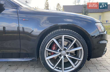 Седан Audi A4 2015 в 