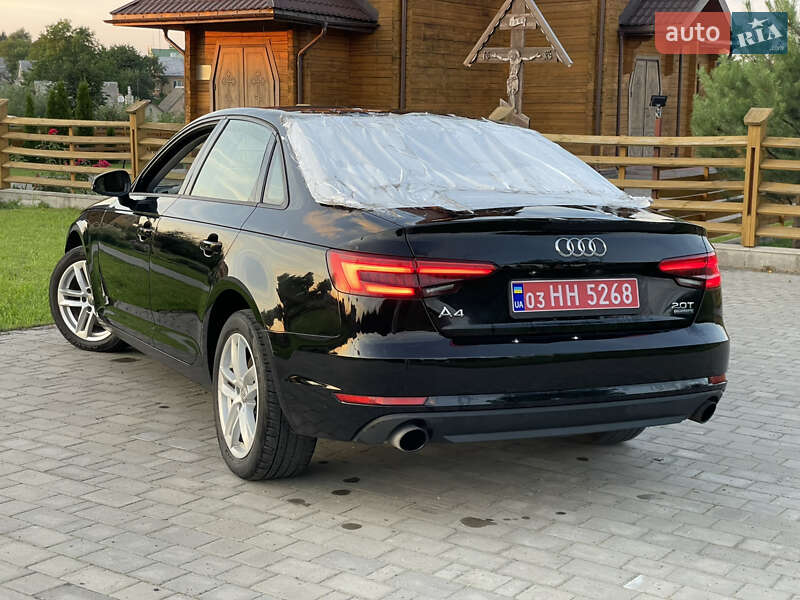 Седан Audi A4 2017 в Луцке
