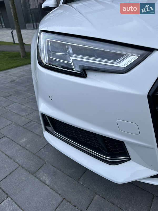 Седан Audi A4 2016 в Киеве