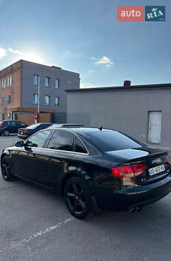 Седан Audi A4 2010 в 