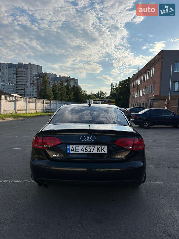 Седан Audi A4 2010 в Чернигове