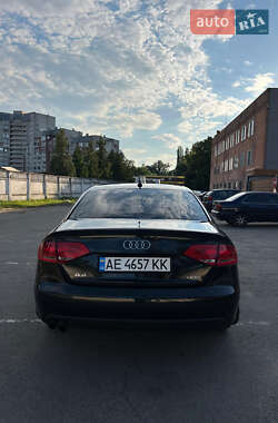Седан Audi A4 2010 в 