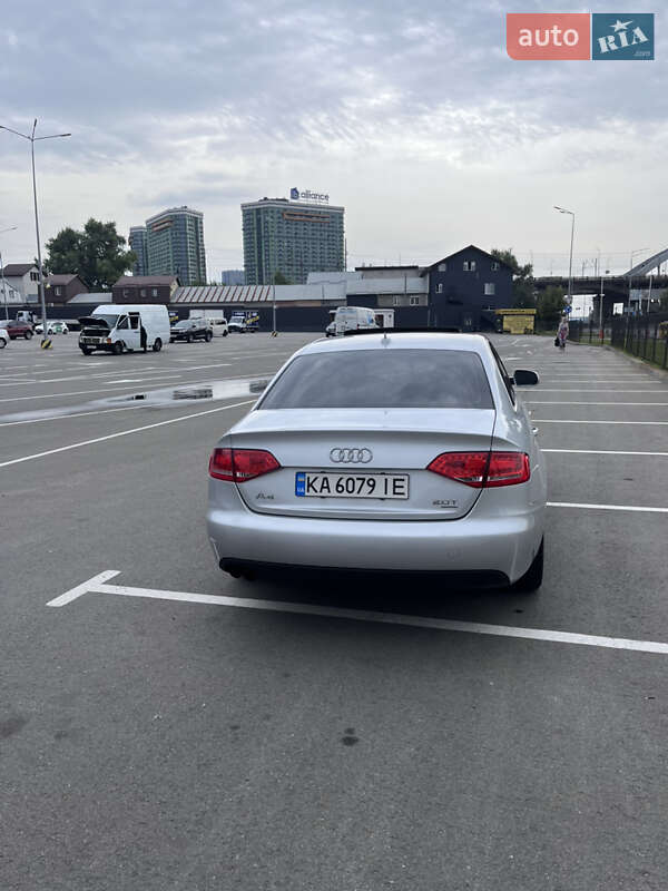 Седан Audi A4 2011 в Киеве