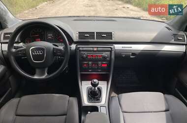 Седан Audi A4 2002 в 
