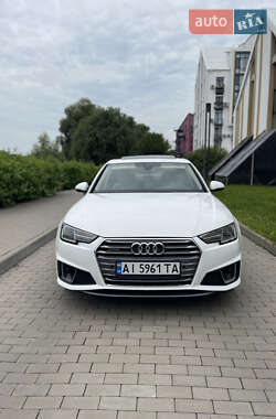 Седан Audi A4 2019 в 