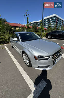 Седан Audi A4 2012 в 