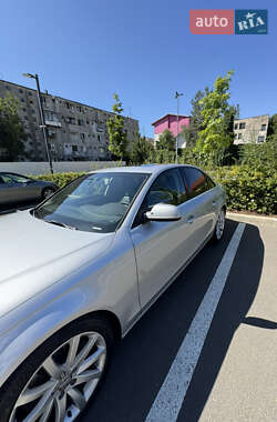 Седан Audi A4 2012 в 