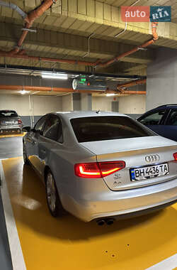 Седан Audi A4 2012 в 