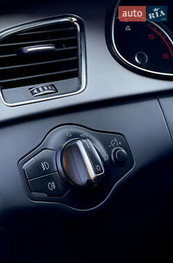 Универсал Audi A4 2012 в 