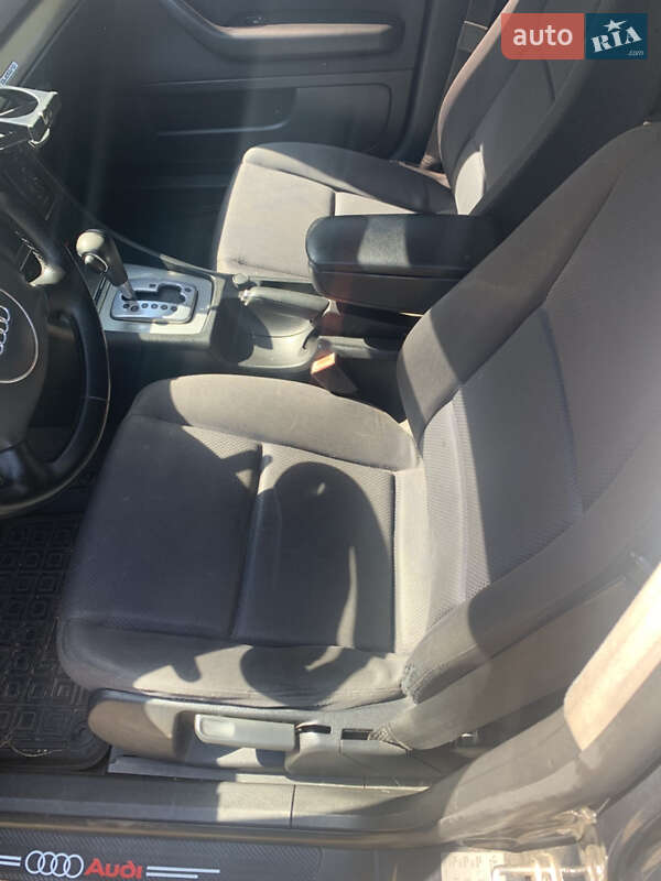 Універсал Audi A4 2003 в Києві