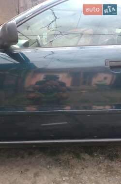 Седан Audi A4 1995 в 