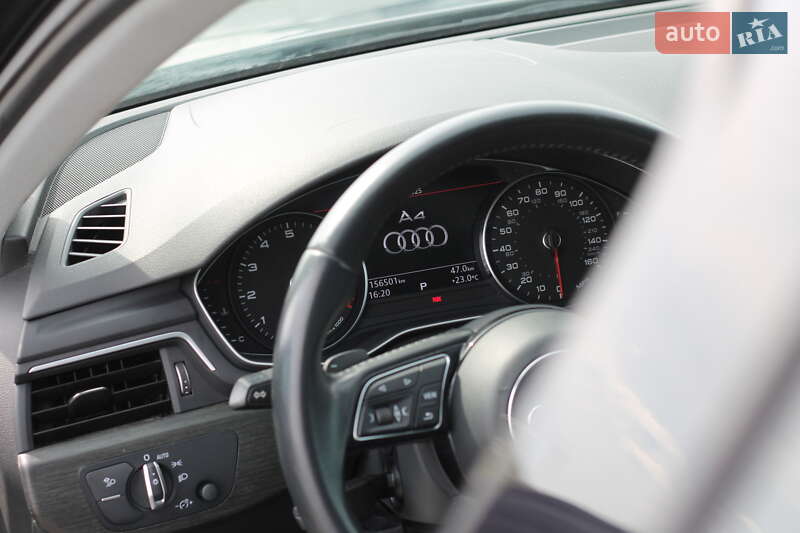 Седан Audi A4 2018 в Львове