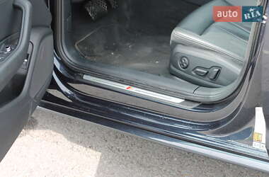 Седан Audi A4 2018 в 