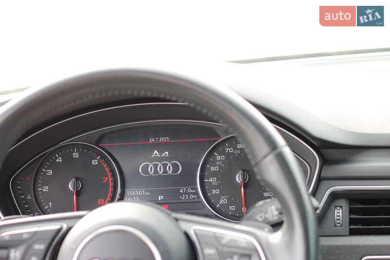 Седан Audi A4 2018 в Львове