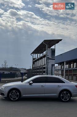 Седан Audi A4 2016 в 