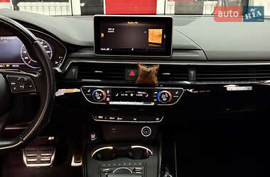 Седан Audi A4 2017 в 