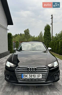 Седан Audi A4 2018 в Березному