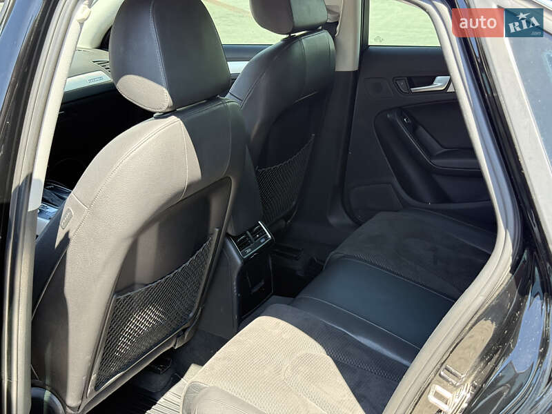 Седан Audi A4 2014 в Золочеве