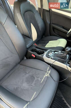 Седан Audi A4 2014 в 