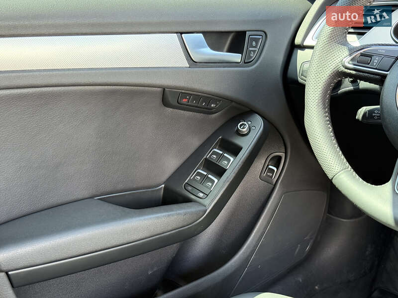 Седан Audi A4 2014 в Золочеве