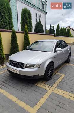 Седан Audi A4 2004 в Луцке
