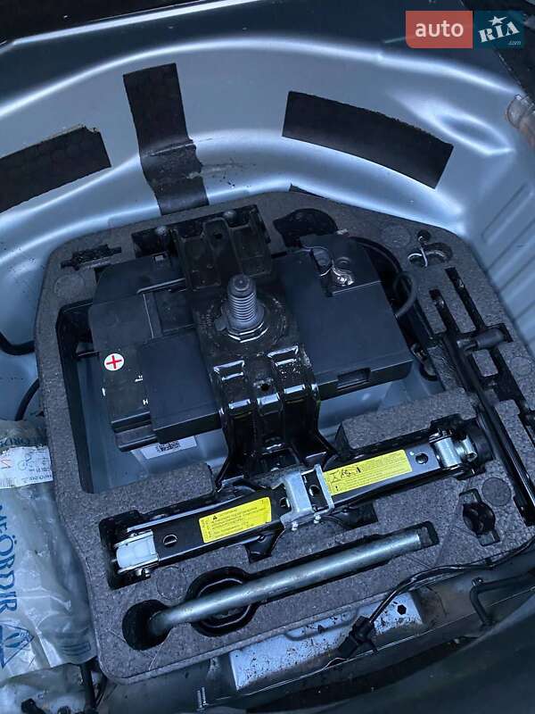 Седан Audi A4 2010 в Черновцах